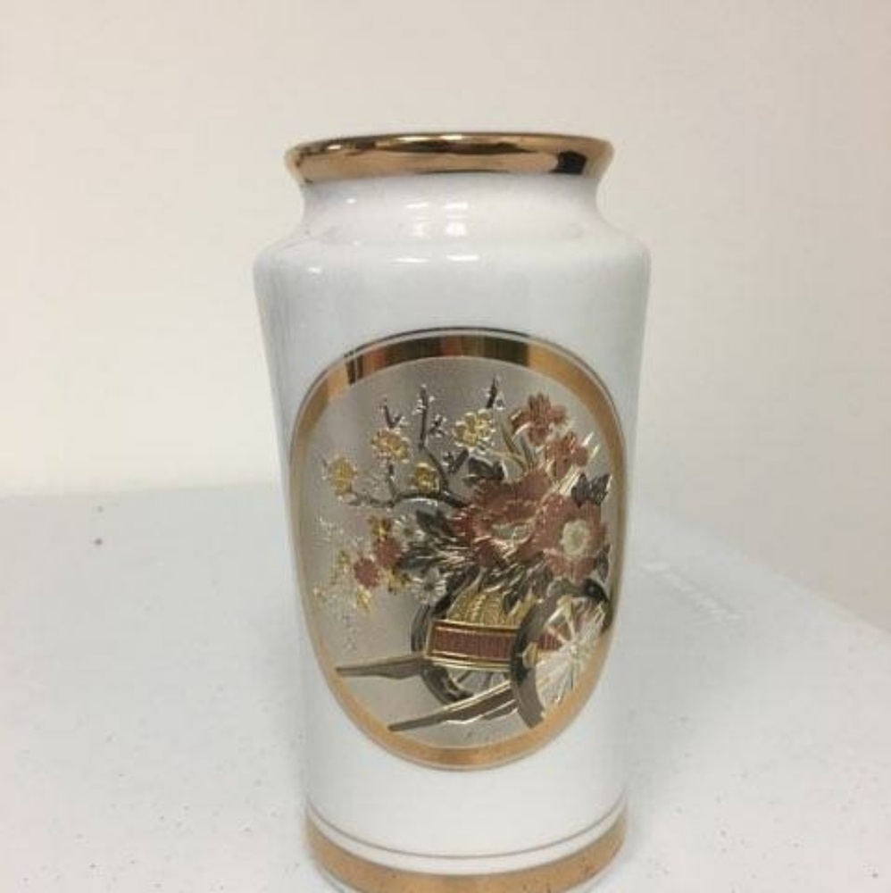 Art of Chokin porcelain vases